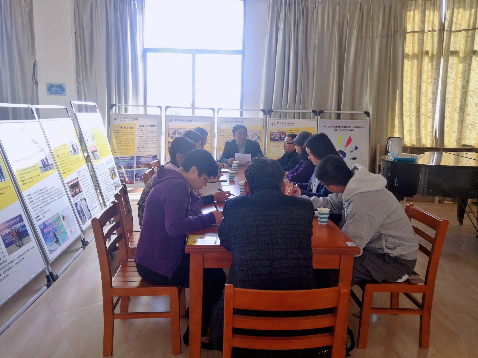 干部任职宣布大会.jpg