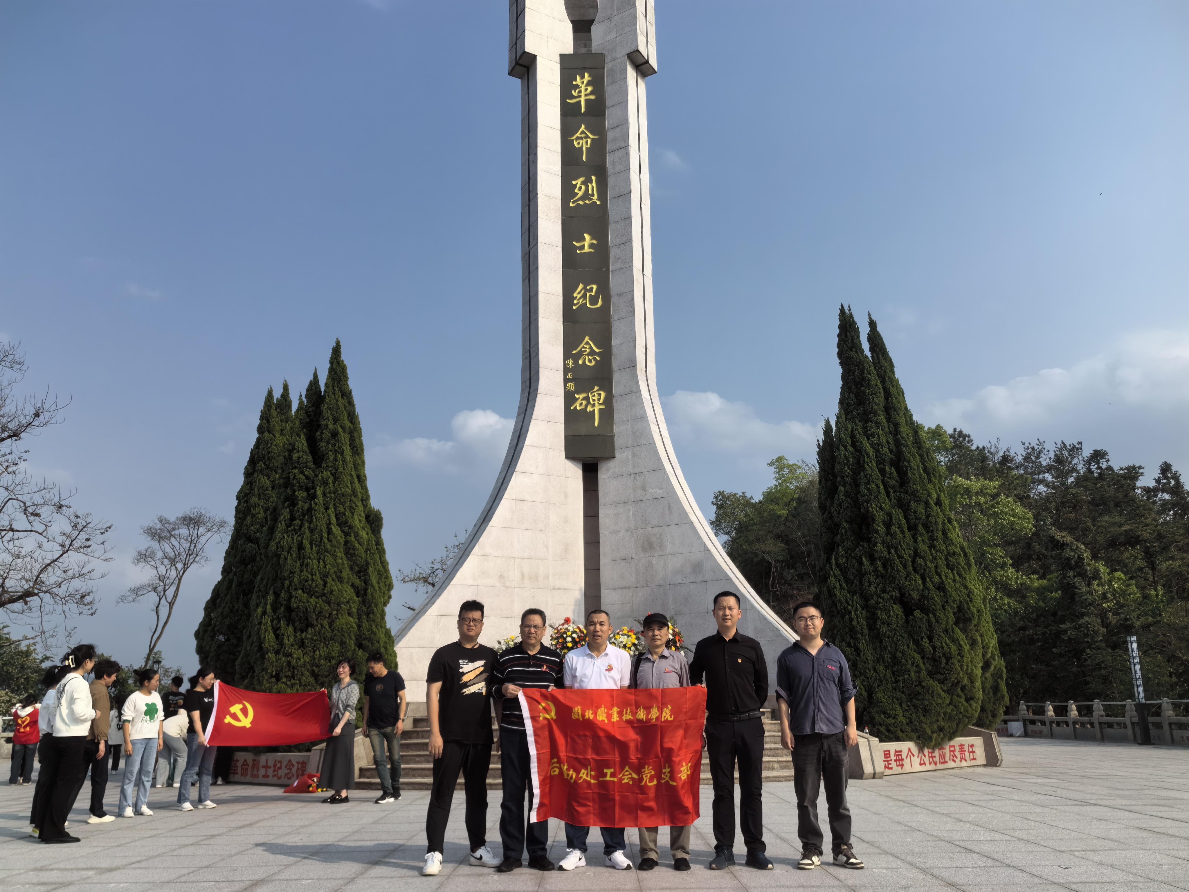 9d7690f6e39ebb05290c0c1868b9b96.jpg